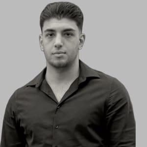 Kaveh Arian